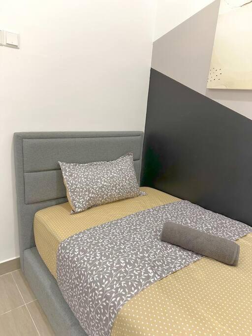Netflix Two Bedroom Troika Kota Bharu Homestay 118 Exteriör bild