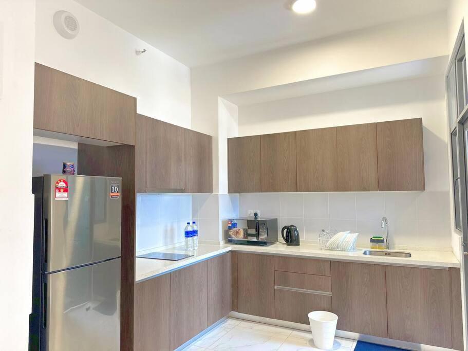 Netflix Two Bedroom Troika Kota Bharu Homestay 118 Exteriör bild