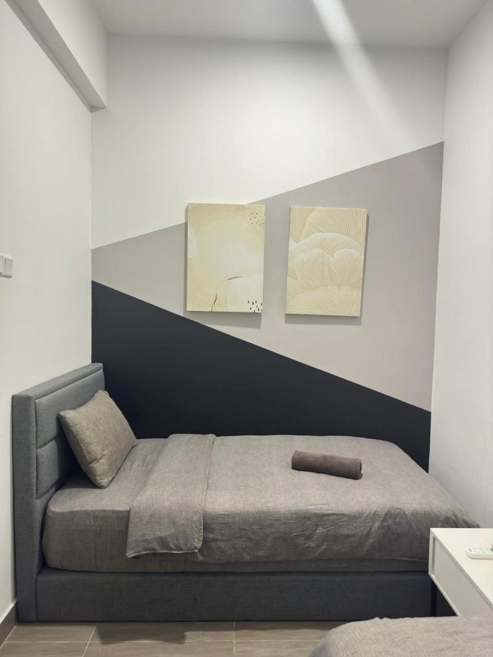 Netflix Two Bedroom Troika Kota Bharu Homestay 118 Exteriör bild